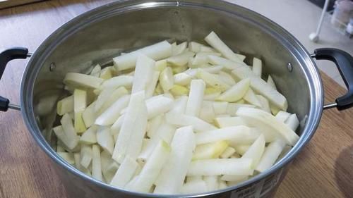 2分钟教你制作川味萝卜干,不用晒不用等,又脆又香,2天就能吃