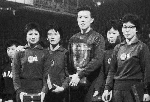 游泳|60年代世界冠军,晚年自愿住进养老院,72岁在除夕夜凄凉离世