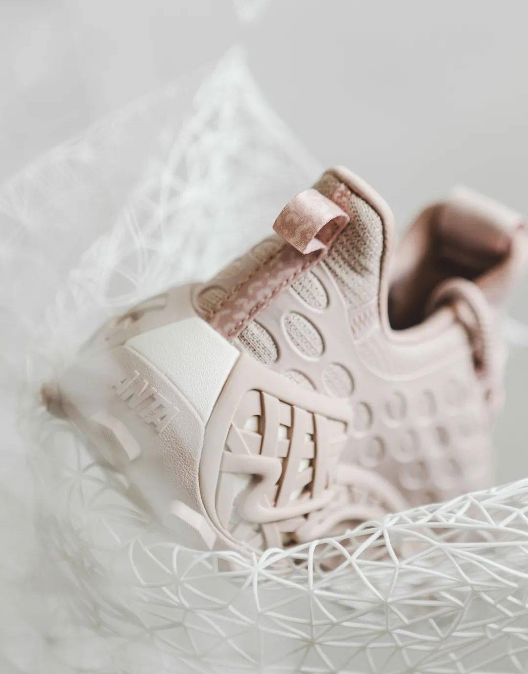 破圈的「巢鞋」,对运动品牌究竟意味着什么?