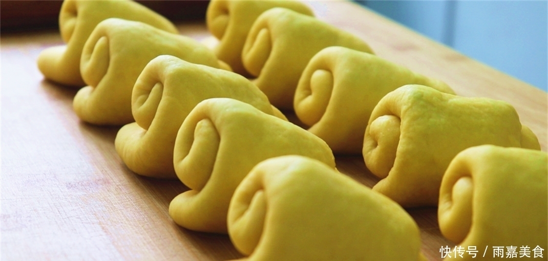 个个|懒人面包做法,掌握3个技巧,个个松软又拉丝,比买的好吃多了