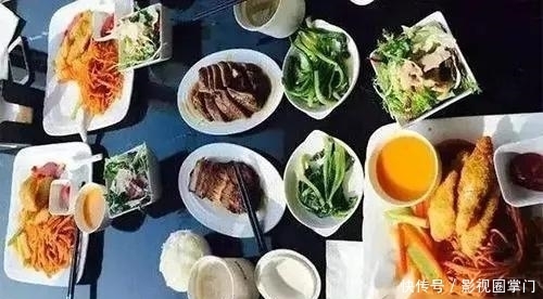 兄弟|刘强东真的像自己说的,将员工当兄弟吗?京东大楼B座,说明一切