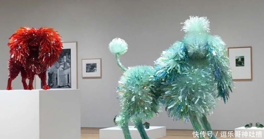 玻璃瓶|破碎的玻璃渣,在艺术家的手中,变成精美绝伦的动物雕塑