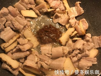 好吃|这才是五花肉炒香干最好吃做法，鲜香味美口感纯正，怎么都吃不腻