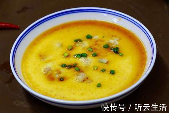 布丁|蒸鸡蛋羹，最忌直接加水就蒸，牢记3个技巧，鸡蛋羹嫩滑如布丁