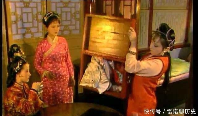 麝月$红楼梦里晴雯的结局很凄惨,真正原因在这里,你肯定想不到