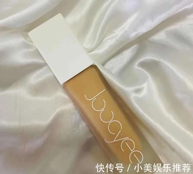 日光 国货粉底液真的支棱起来了吗!5款百元内粉底液8小时实测!