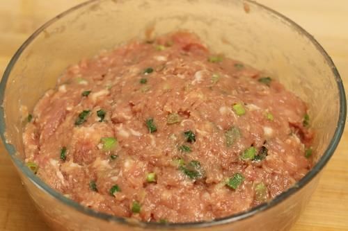 饺子馅|调饺子馅,牢记“加2水,放2油”,肉馅鲜嫩多汁,贼香贼香
