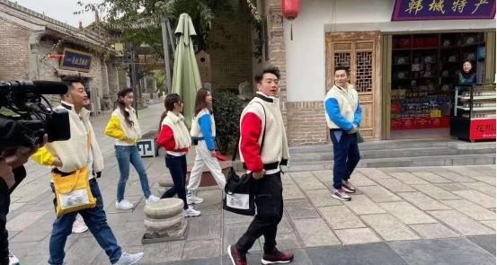 宋祖儿|《奔跑吧9》阵容强大宋祖儿变村姑!baby小红帽造型惊艳