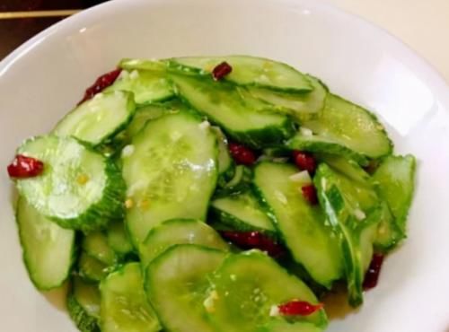 營養成分|夏天來了，適合常吃3種食物，排毒刮油，美容養顏，好處多多