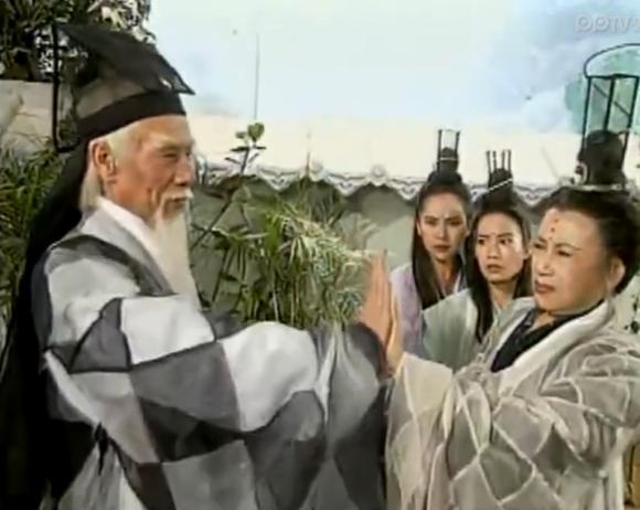 倚天$倚天中,此人是唯一打通任督二脉的高手,吊打阳顶天,远超张三丰