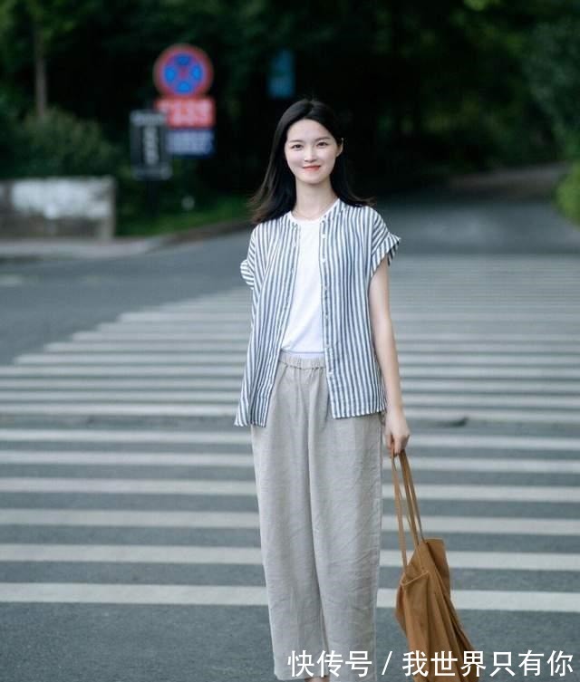 条纹衬衫 休闲慵懒风怎么搭条纹衬衫+棉麻长裤简约洋气,气质又优雅!