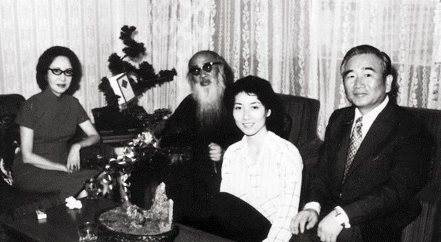 徐雯波#张大千教12岁徐雯波学画,6年后娶她为妻,送其一幅画卖了4377万