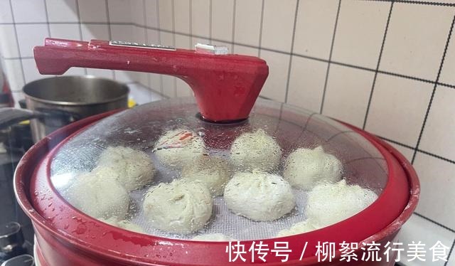 开胃|大包子真诱人,有肉有菜,健脾开胃,越吃越香,一次吃仨不是个事!