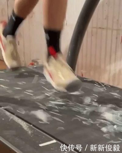 艺术家|铁锤击打、碎玻璃刺、冰冻、水淋都不是问题,真正的极限运动鞋