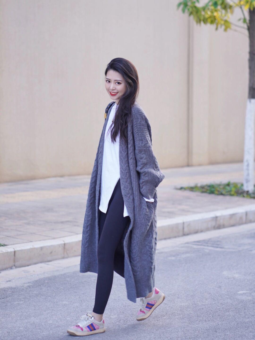 学院风 这些才是“毛衣”的高级穿法,简约优雅又显气质,谁穿都美