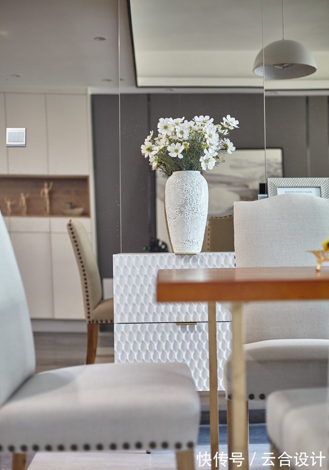 搭配|云合设计——100多㎡大平层,低价装出高档次,接下我的膝盖!