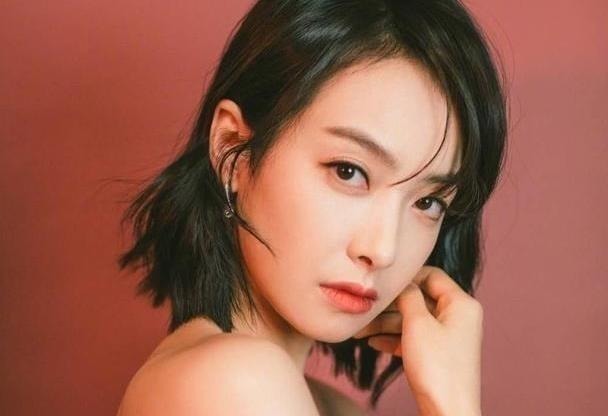 五官 女人脸上有这4个标志,很适合剪“短发”发型,瘦脸又显气质