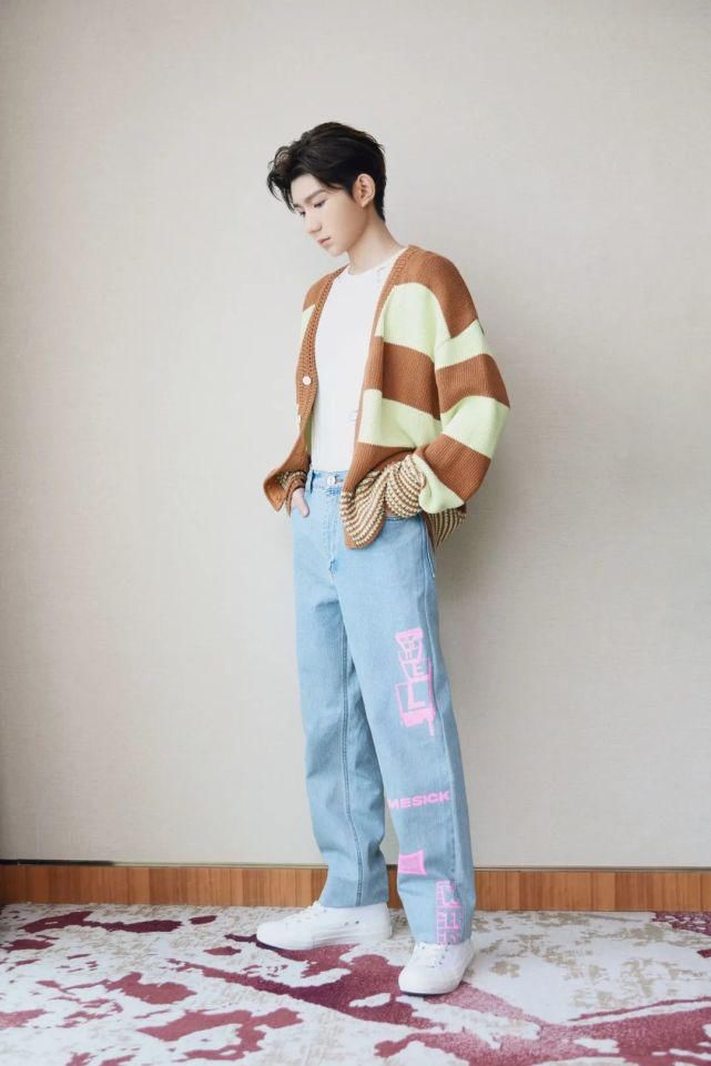 王源|王源《流星也為你落下來了》電視首秀，讓浪漫音樂縈繞耳邊