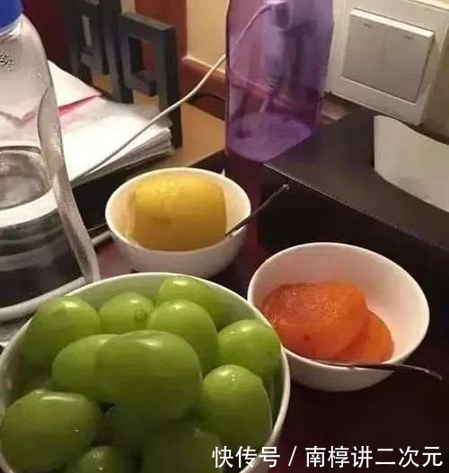 教母|“650元伙食费不够”？前时尚教母苏芒惹争议！明星伙食费究竟有多高