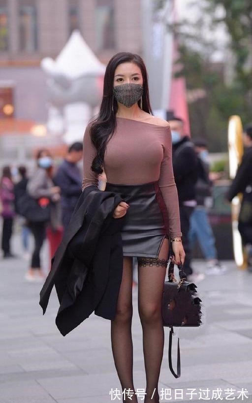 休闲服 秋季依然穿着休闲服试试看,时尚还显气质!