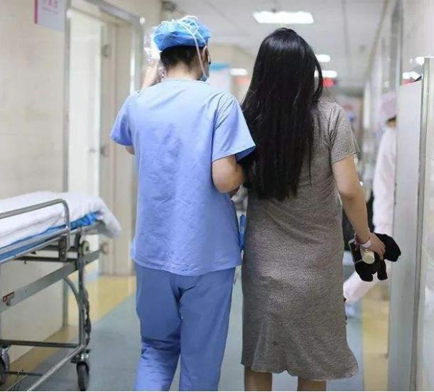 须子|孩子出生后没有鼻子,却拥有两根触角般的“须子”,妈妈悔不当初