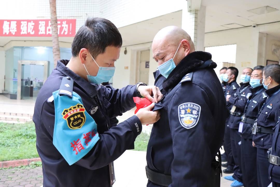 服刑人员|川警风采丨对服刑人员给予人性关怀 这位看守所管教民警即将退休