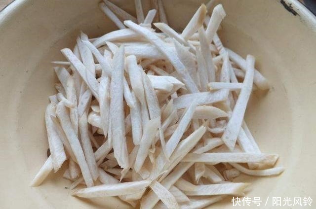 清肠|便秘最怕这“菜”，坚持一周吃3次，清肠排宿便，大肚腩变平坦了