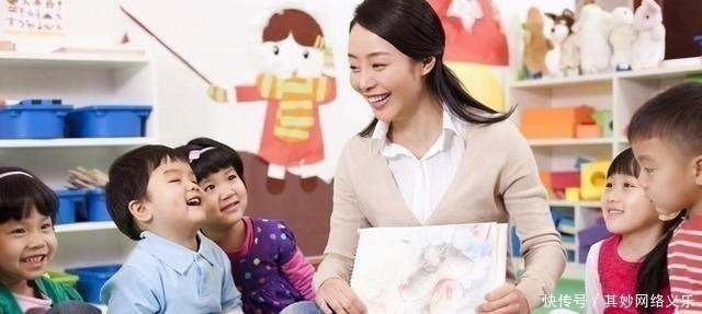 幼儿园|幼儿园宝宝“灵魂对话”火了,睡觉前疯狂抬扛,网友:三观不合啊