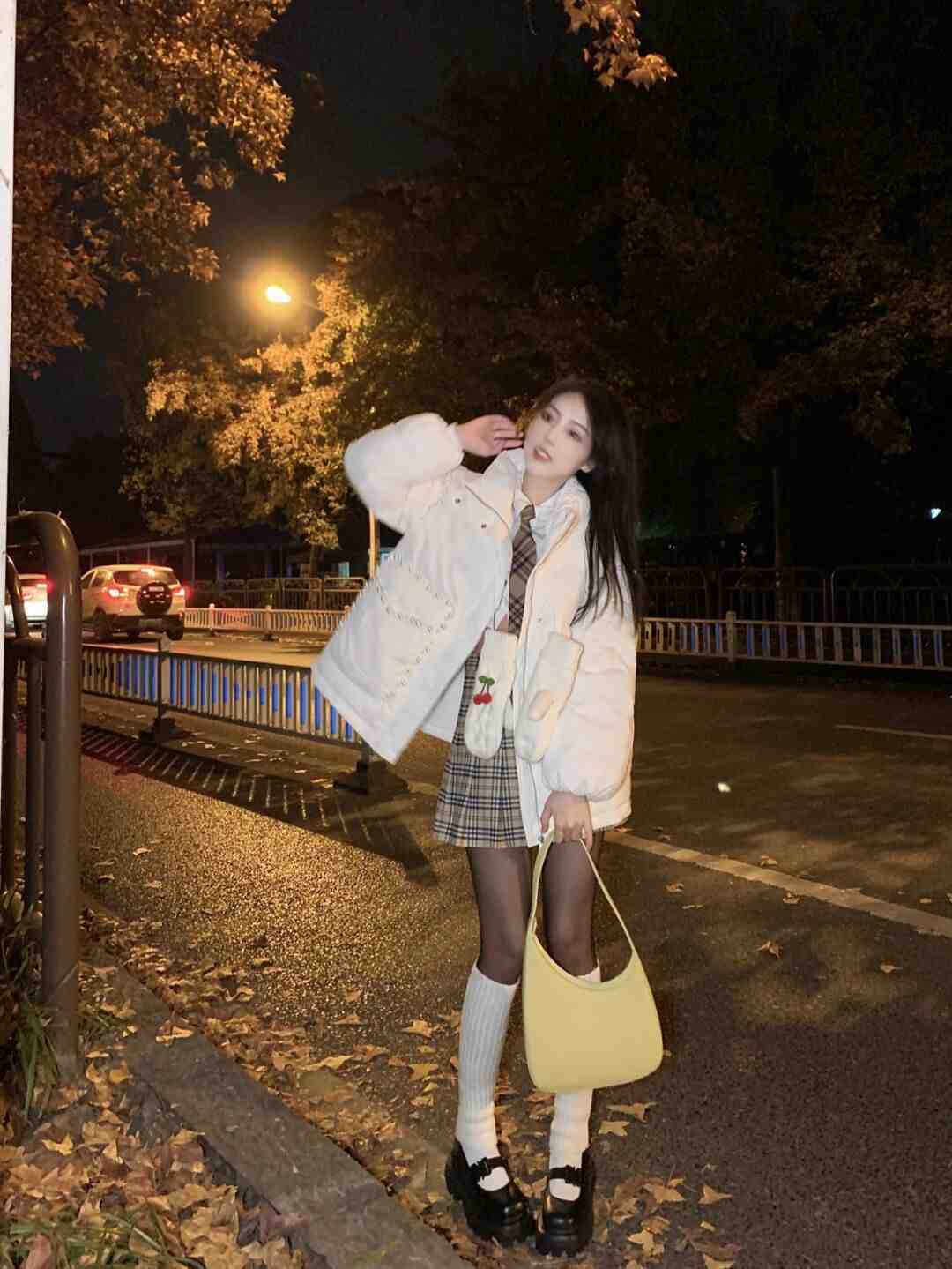 穿衣 小个子女生不要愁?冬天试试这些穿搭小技巧,显高显瘦又时髦