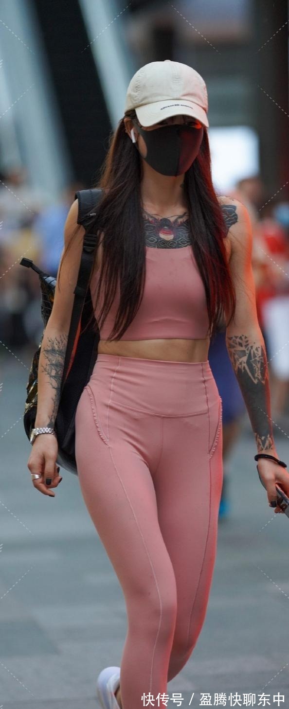 基础款 风格独特的瑜伽裤装扮瞬间提升你的格调,拉伸身材曲线,潮酷十足