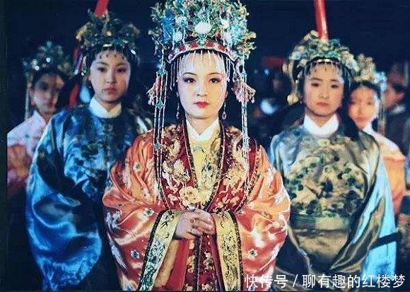 礼物|《红楼梦》中是王夫人把林黛玉和薛宝钗元宵节的礼物调换了吗?