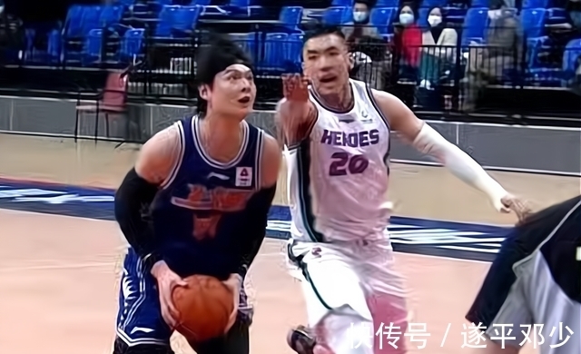 王汝恒|CBA大冷门!山东17分大胜联盟第四,陶汉林22+20打爆王哲林