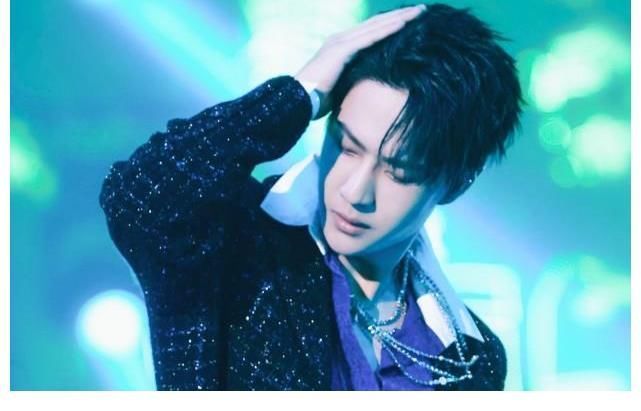 王一博《无感》编曲否认抄袭EXO：没听过原曲，争议片段是样本！