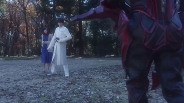 印章|假面骑士Revice The Mystery第二集剧情简介,门田超人再次倒下