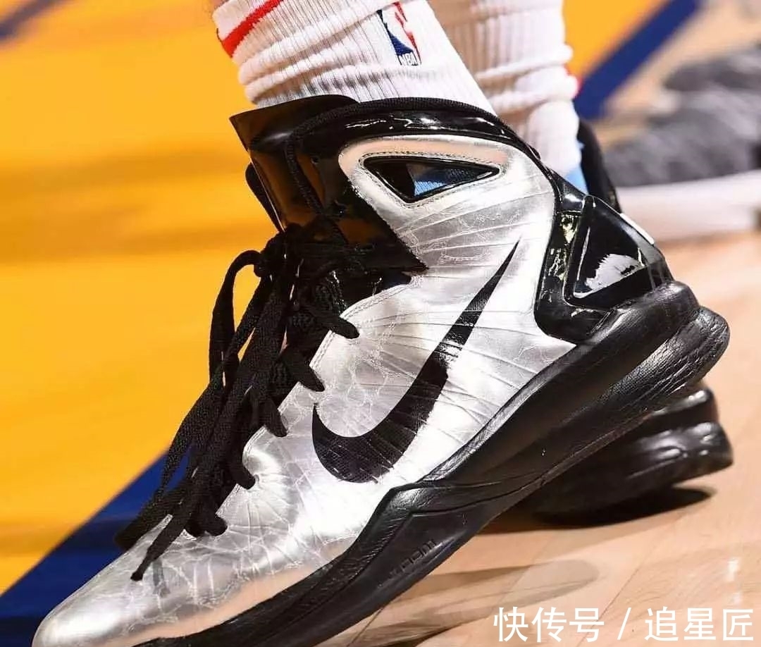 鞋面|NikeHyperdunk系列终结！这双陪伴无数人十年的实战利器才叫青春