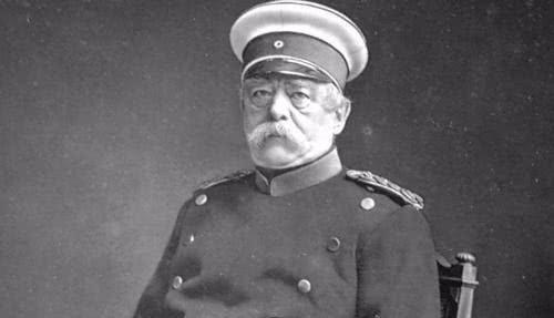 棋子|铁血宰相的“政治困局”:把英国当棋子,自己却也没能成为执棋人