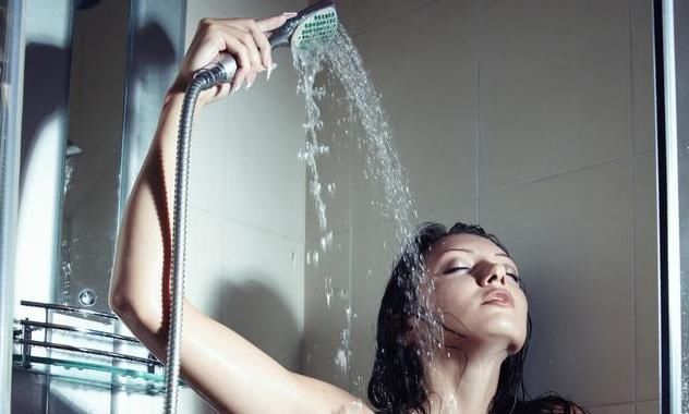 长寿|男女洗澡时,身上“1处”多洗,对长寿大有帮助,很多人忽略掉了