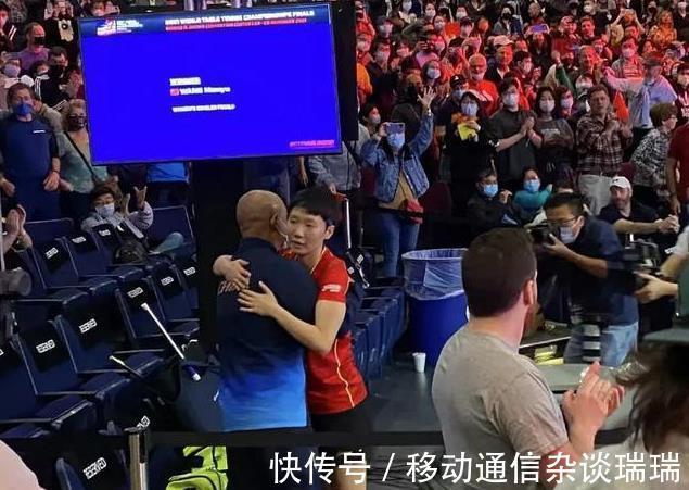 颁奖礼|颁奖后,王楚钦为何主动找莎莎合影?曼昱扑向肖战,莎莎让人心疼