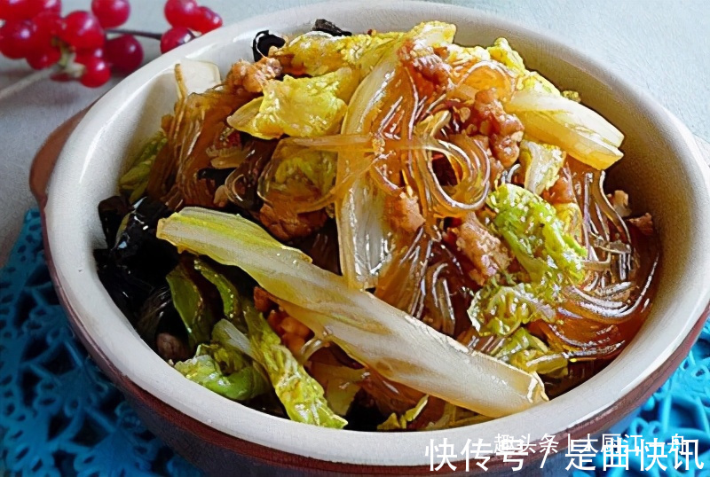 白菜炒粉条,先炒白菜就错了,教你饭店做法,不坨不粘真下饭
