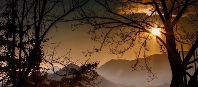 痛恨#南宋一落魄书生在墙上写了一首打油诗,没想到却是成为了经典之作