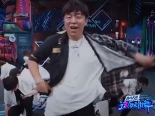 黄渤|次元壁破了!黄渤确认担任《青你3》PD,对标邓超获网友一致好评