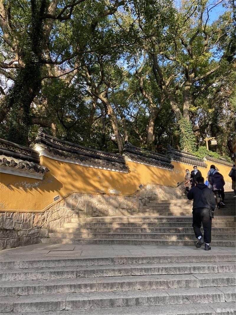 前往佛教圣地普陀山进香祈福