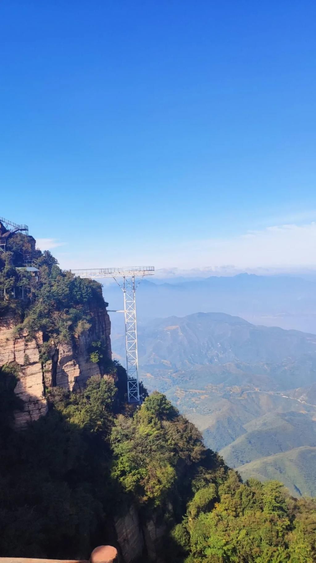 原来河南有如此美艳的仙山，水秀山明，步步皆景，太惊艳了！