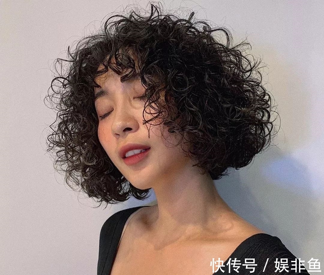 复古 复古发型“羊毛卷”