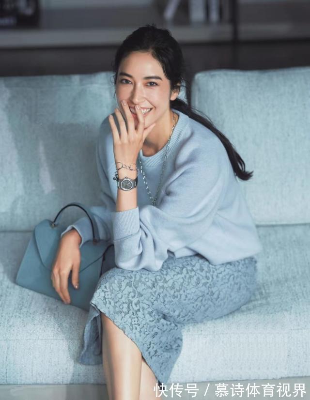 穿搭 春暖花开要优雅,最高级的“米色+灰色”配色穿搭,值得借鉴收藏