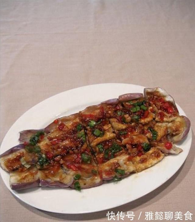 红烧|茄子别再红烧了,这样做不用一滴水,比肉还好吃,味道太香了