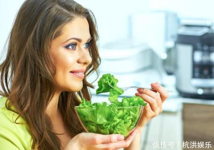 燕麦|入伏后,进入身体“易瘦期”,坚持做这3件事,早日变成瘦美人