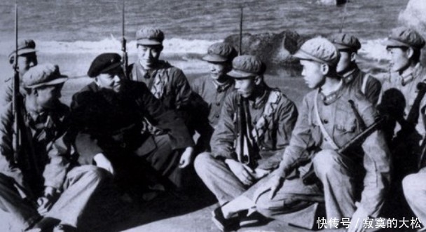 政委|他本该是红四方面军的总政委，因被嫉妒而遭杀害，不然至少是元帅