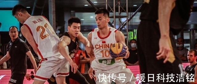 周琦|67%,联盟第一!23+9,力压郭艾伦!周琦靠边 他才是男篮内线希望