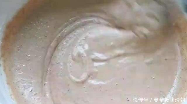 红豆和大米不用熬粥,这么做当早餐吃简单美味,大人小孩都爱吃